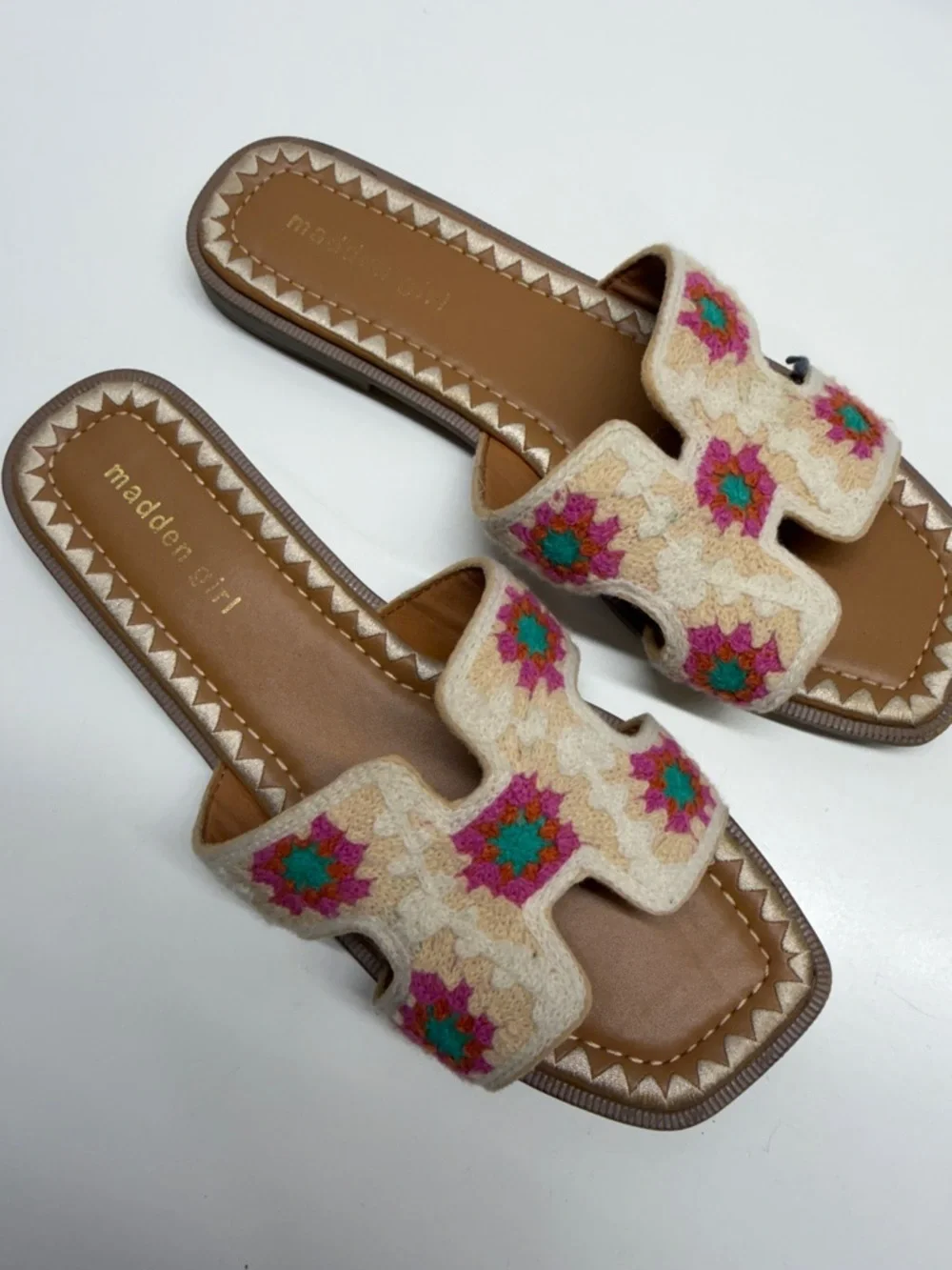 Madden Girl Hally Sandals Slides Colorful Crochet Knit Floral Ivory Size 9